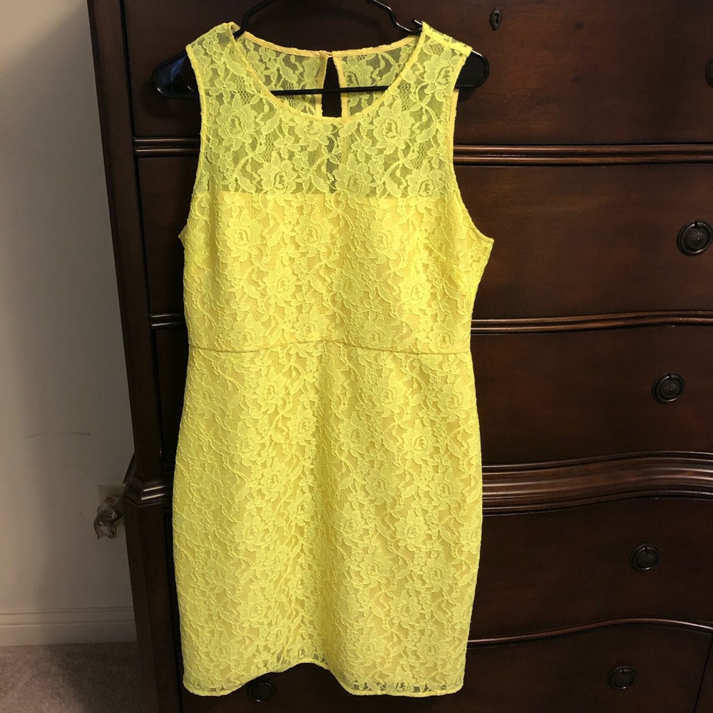 NWT J.Crew Collection Sheath Dress Size 12 Sleeveless Neon Yellow Floral Lace.